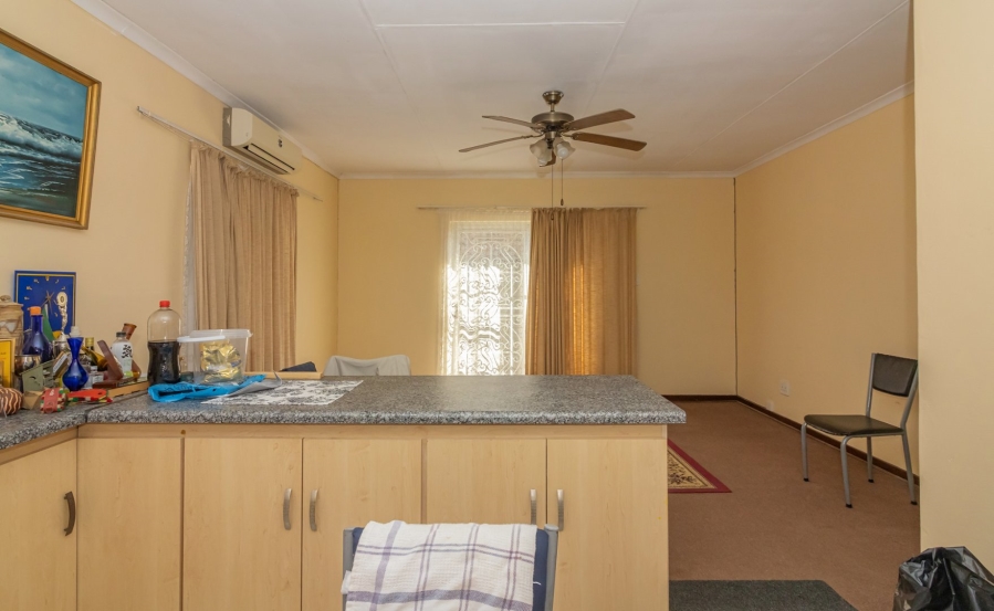 6 Bedroom Property for Sale in Morewag Free State